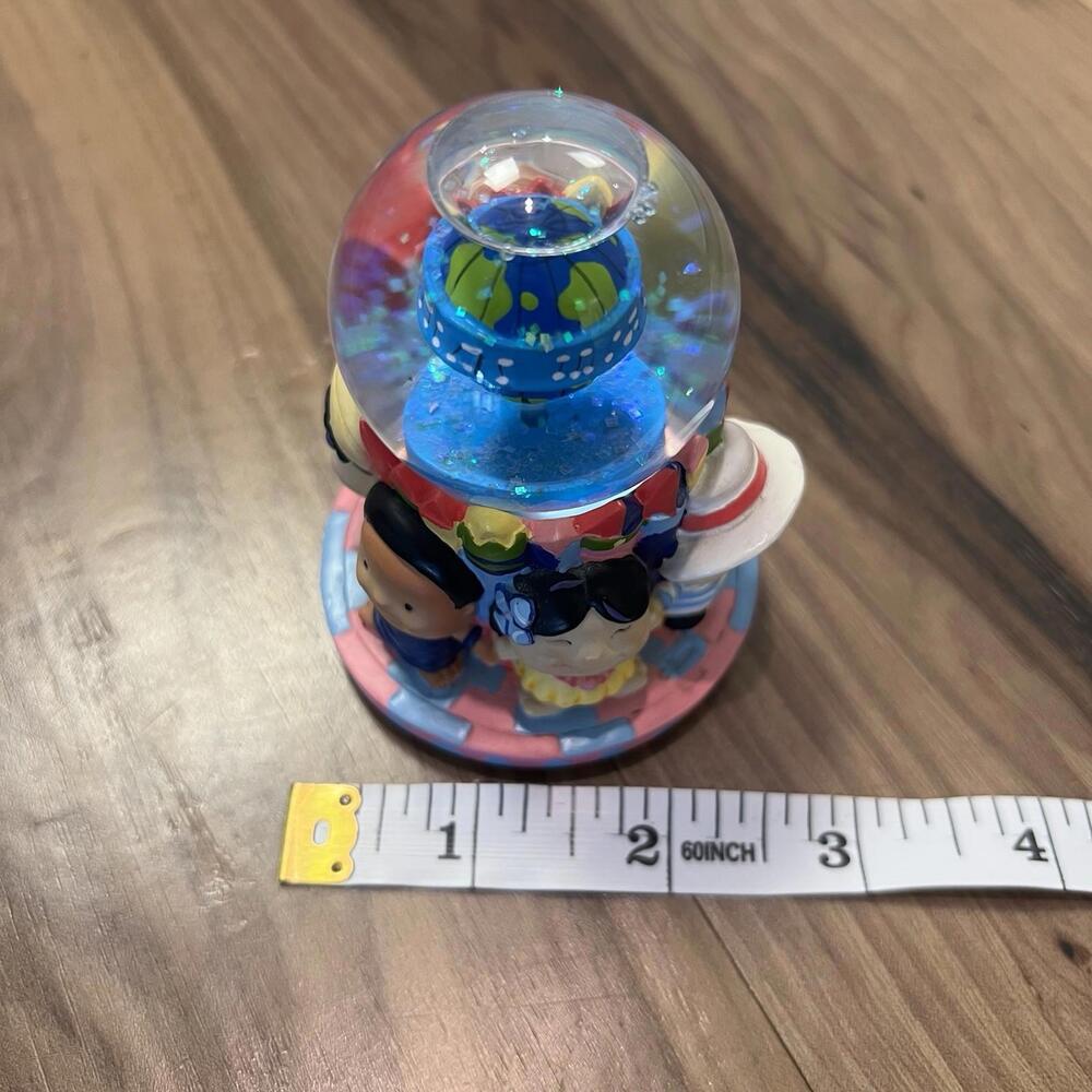 Mini its a small world snowglobe Tested New Batteries Included Disney Nostalgia - Picture 4 of 5